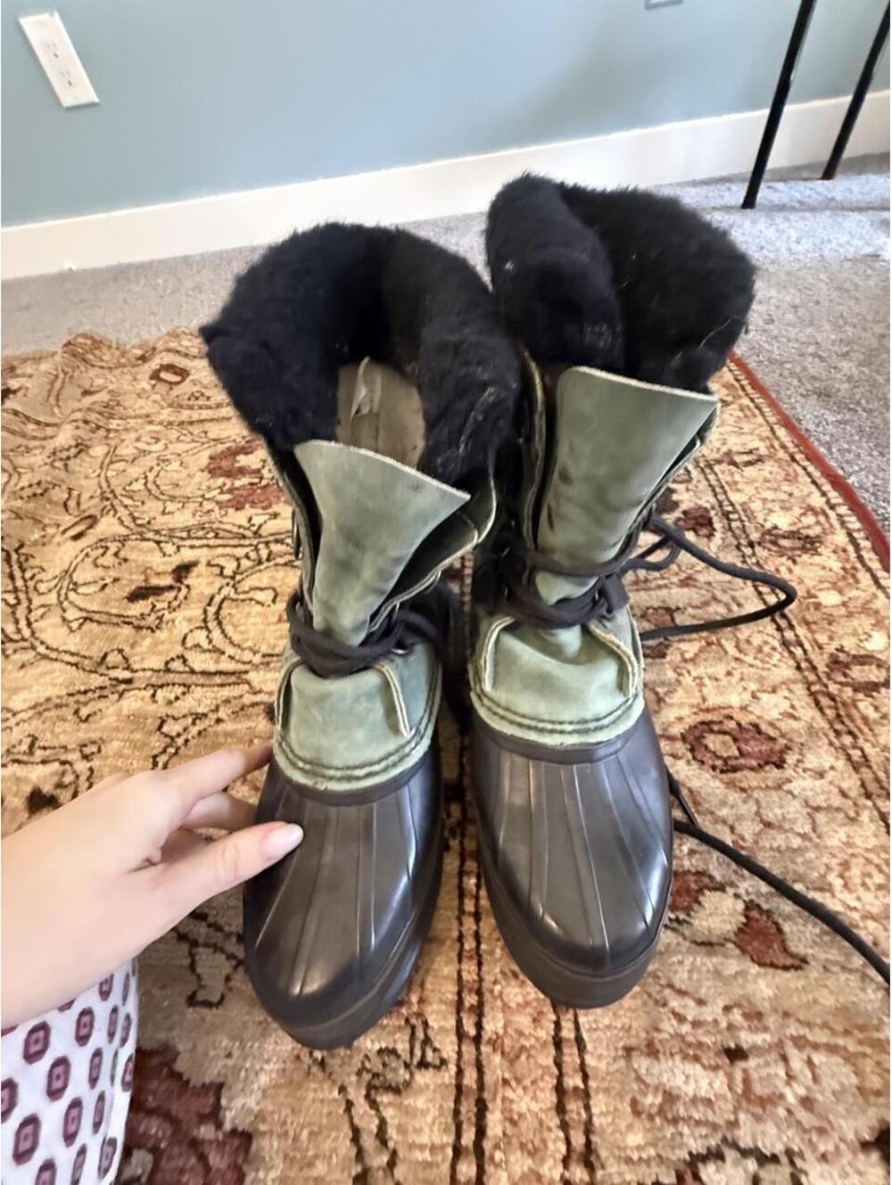 Sorel Tall Green Winter Snow boots